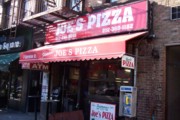 photo of Joe's Pizza, Greenwich Village, New York