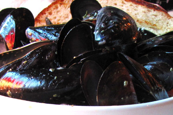 photo of mussels from Townsend's, Hyde Park, MA