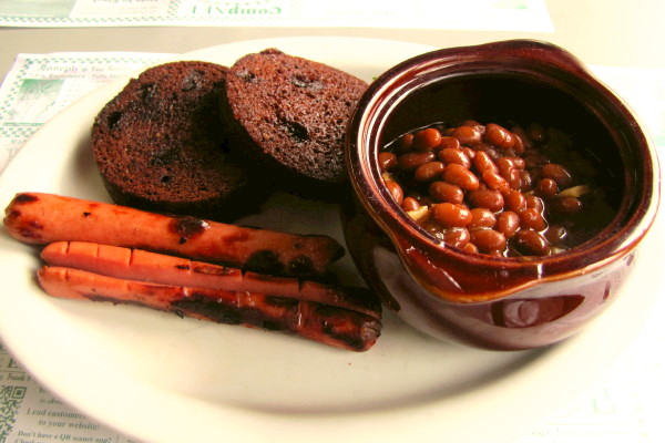 photo of franks and beans from Al Mac's Diner, Fall River, MA
