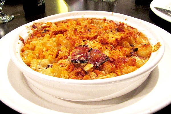 photo of macaroni and cheese (with bacon) from Annabelle's Restaurant, Hyde Park, MA