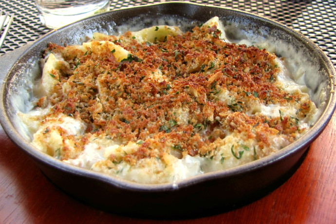 photo of macaroni and cheese from Area Four, Cambridge, MA