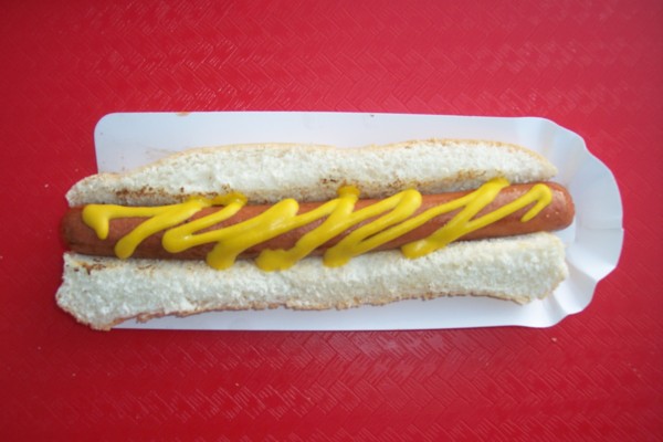 photo of hot dog at Banjos Restaurant, Weymouth, MA