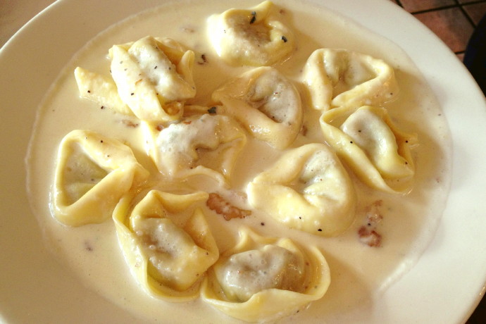 photo of porcini tortellini with gorgonzola sauce from Bottega di Capri, Brookline, MA