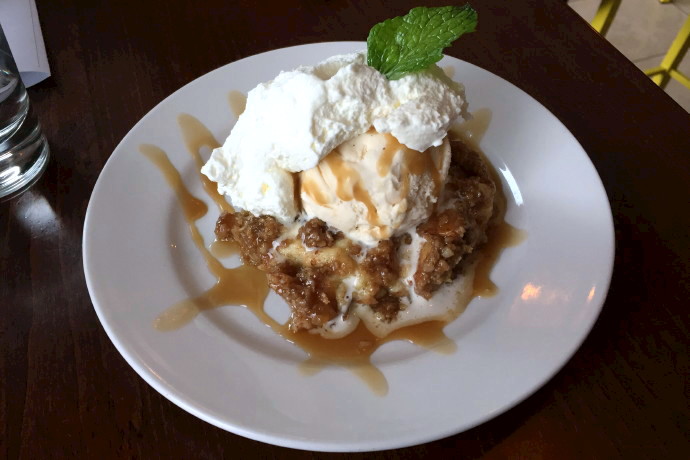 photo of apple crisp cheesecake from CK Pearl, Essex, MA, MA