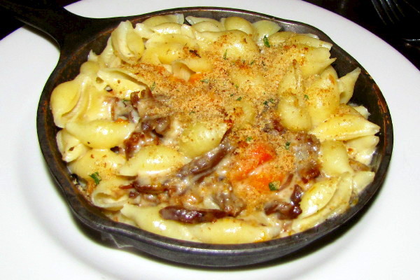 photo of duck confit macaroni and cheese from Deep Ellum, Allston, MA