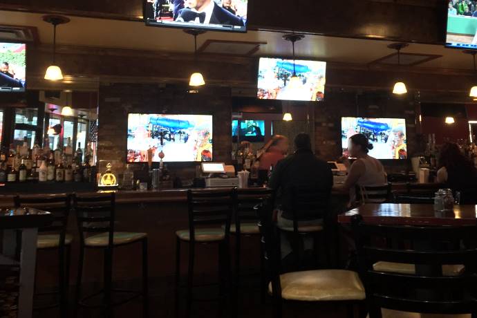 photo of 8/10 Bar and Grille, Everett, MA