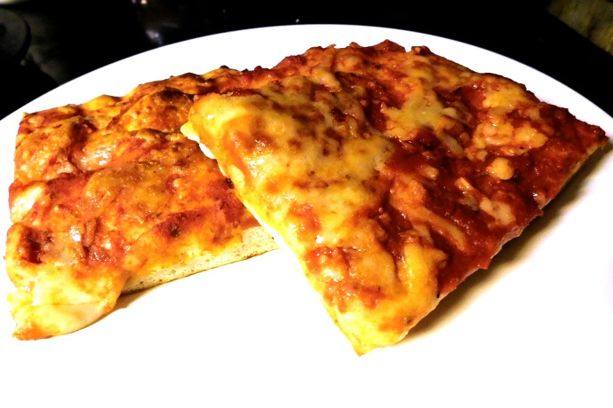 photo of pizza from Elm Street Bakery, Everett, MA
