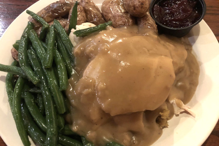 photo of turkey dinner from Finnegan's Wake, Walpole, MA