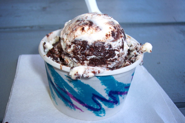 photo of moose tracks ice cream from Heritage Farm, Lowell, MA