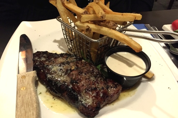 photo of steak frites from Louis, Quincy, MA