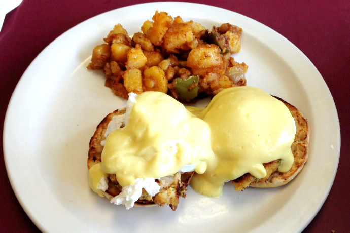 photo of crab cake benedict from the Mad Hatter Cafe, Weymouth, MA
