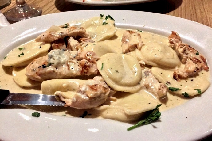 photo of gorgonzola ravioli with chicken from Mezzo Mare, Hull, MA