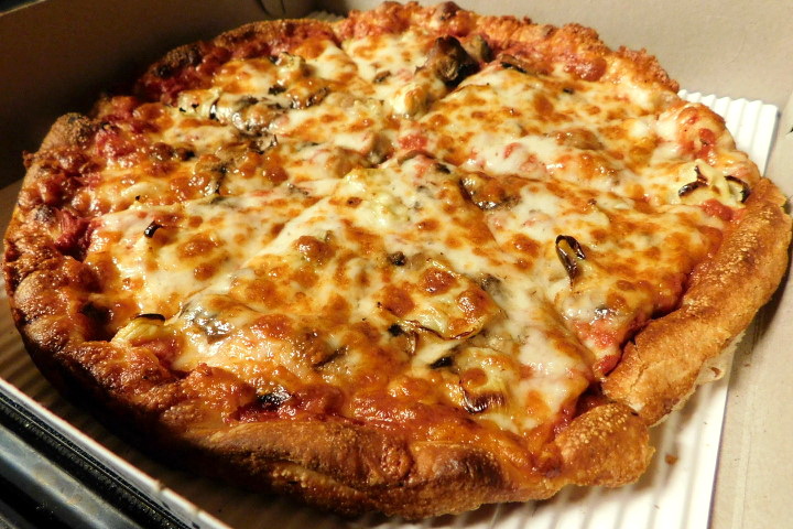 photo of artichoke and mushroom pizza from New London Pizza, Concord, MA