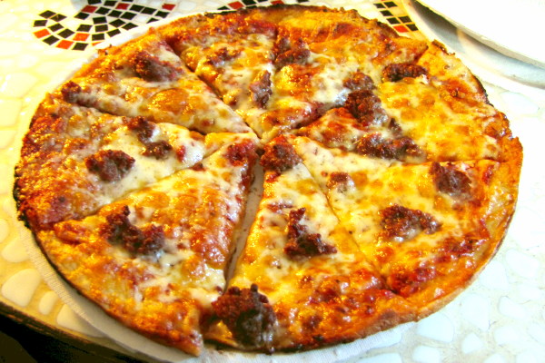 photo of hamburger pizza from S6, Quincy, MA