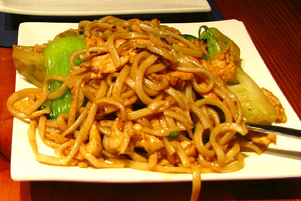 photo of Shanghai pan-fried noodles from Shanghai Gate, Allston, MA