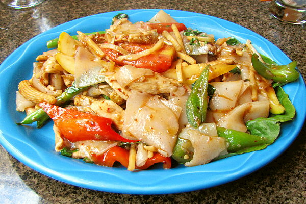 photo of pad kee mow from The Similans, Cambridge, MA