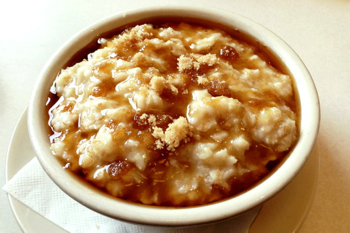 photo of oatmeal with maple syrup and brown sugar from Victoria's Diner, Boston, MA