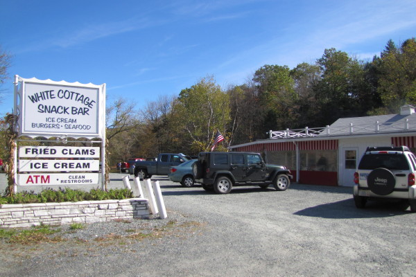 photo of the White Cottage Snack Bar, Woodstock, VT