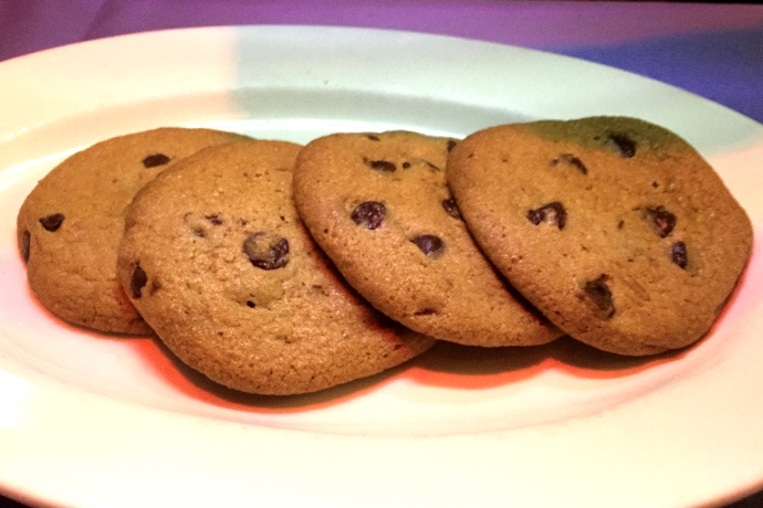 photo of warm chocolate chip cookies from Winthrop Arms, Winthrop, MA